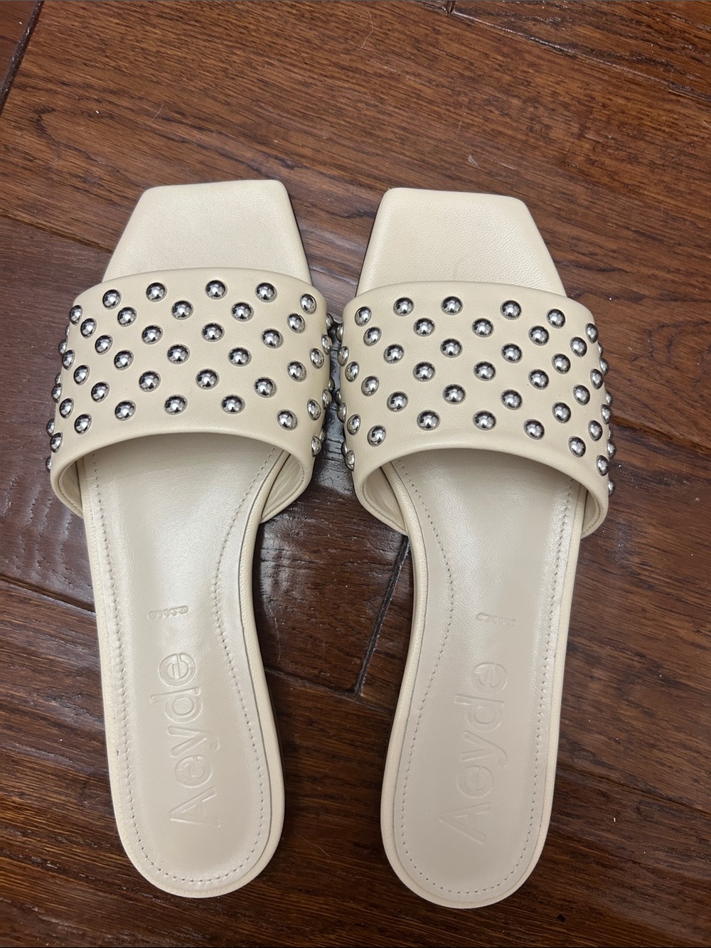 New with box Aeyde Cream Studded Slide Sandals size 37.5